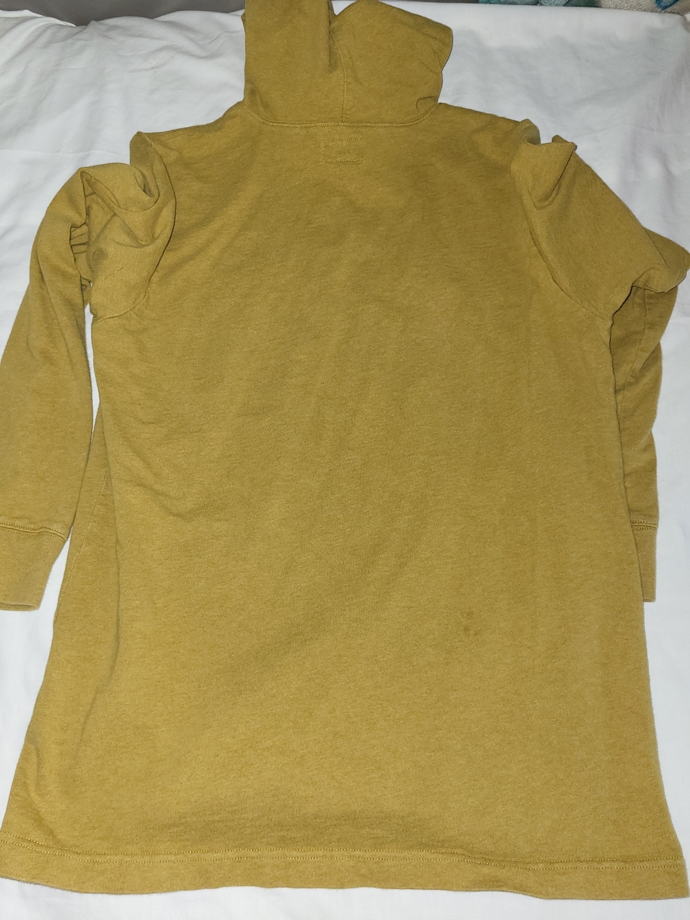 Supreme Yellow Hoodie - Picture 4 of 4